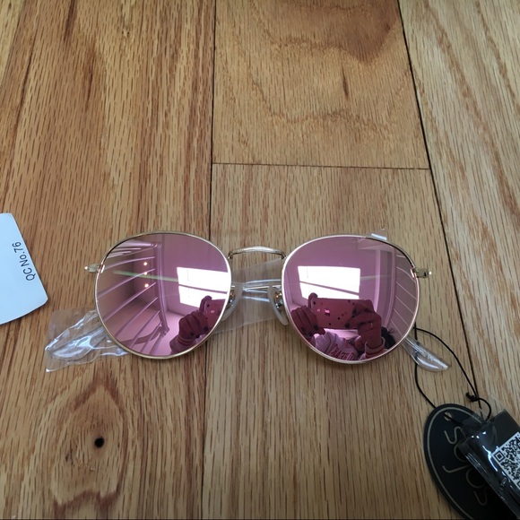 Accessories - Pink Round Sunglasses
